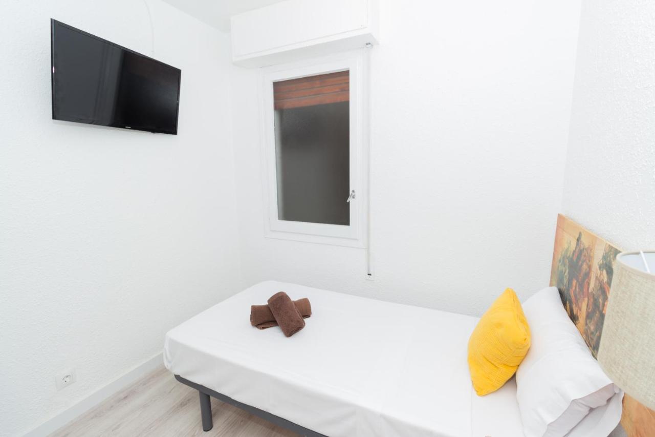 Rooms Tarragona Bagian luar foto