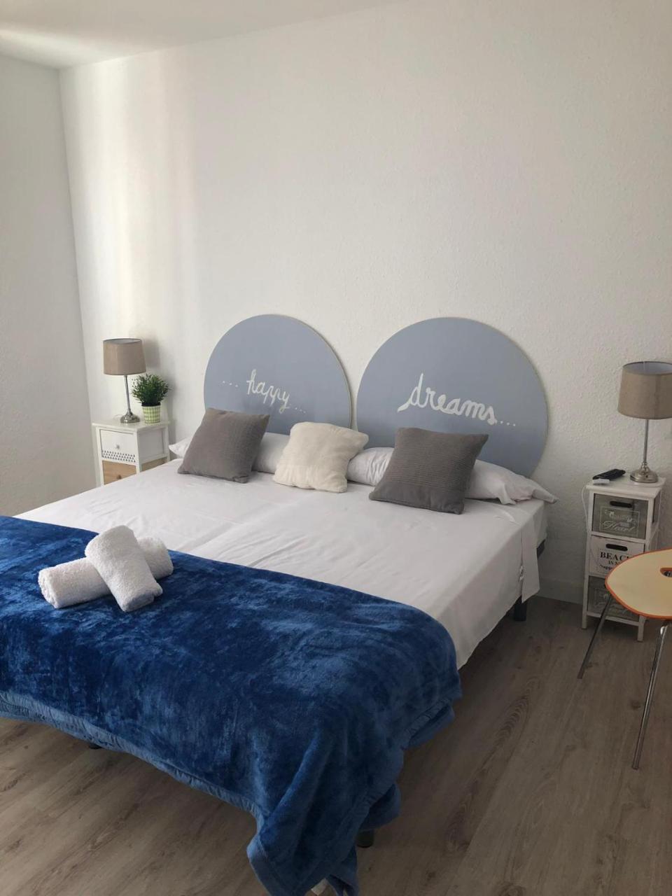Rooms Tarragona Bagian luar foto
