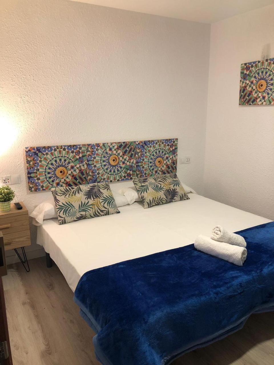 Rooms Tarragona Bagian luar foto