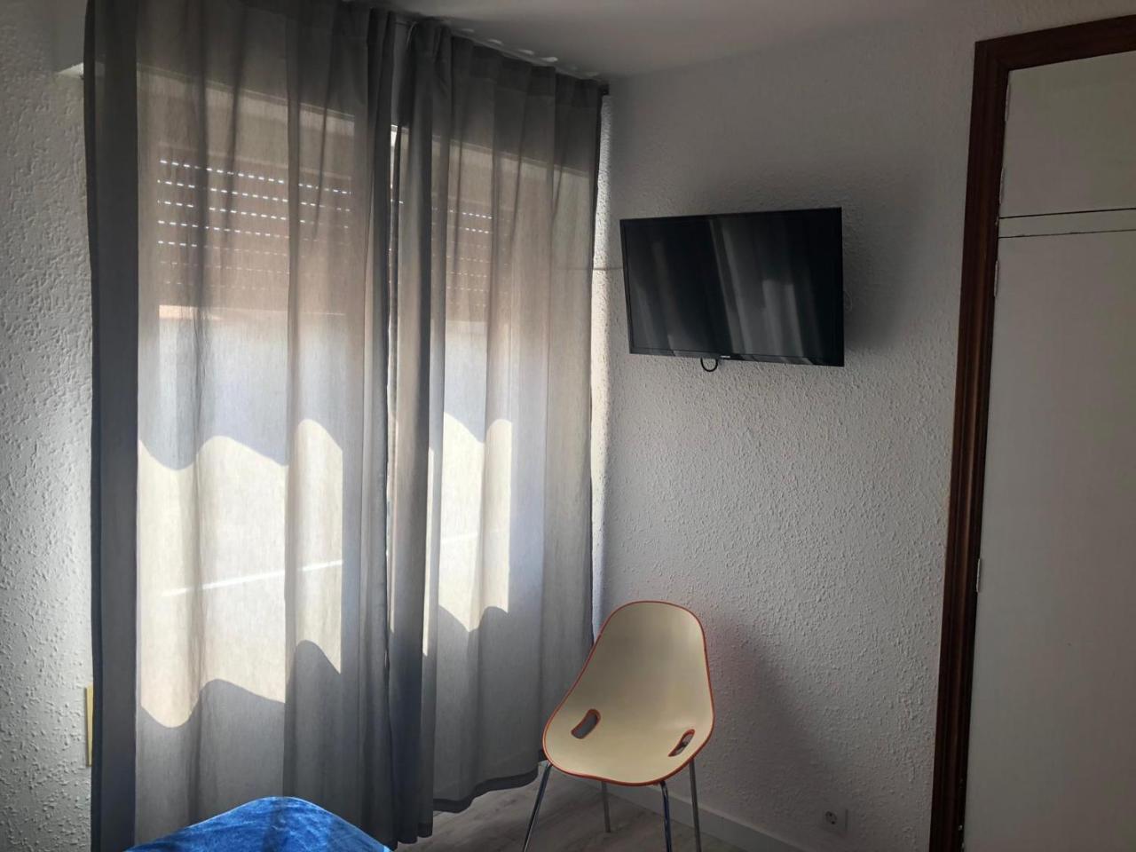 Rooms Tarragona Bagian luar foto