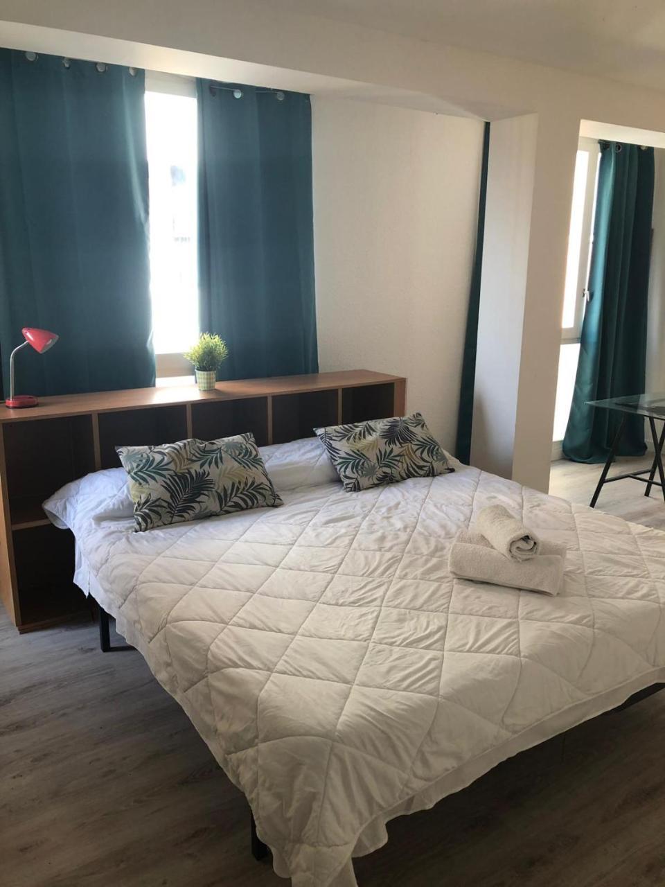 Rooms Tarragona Bagian luar foto